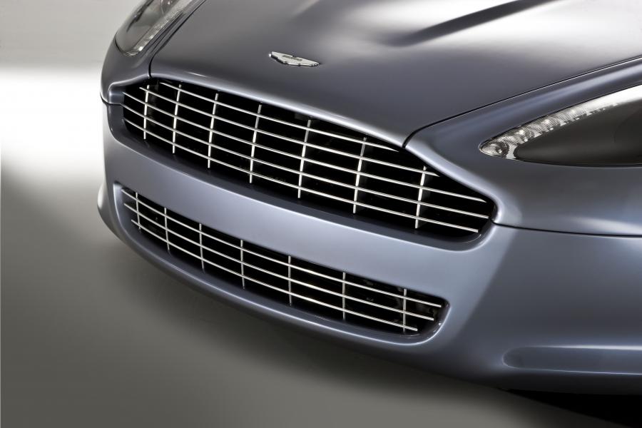 Детали экстерьера Aston Martin Rapide 2010 года  (фото 143 из 190)